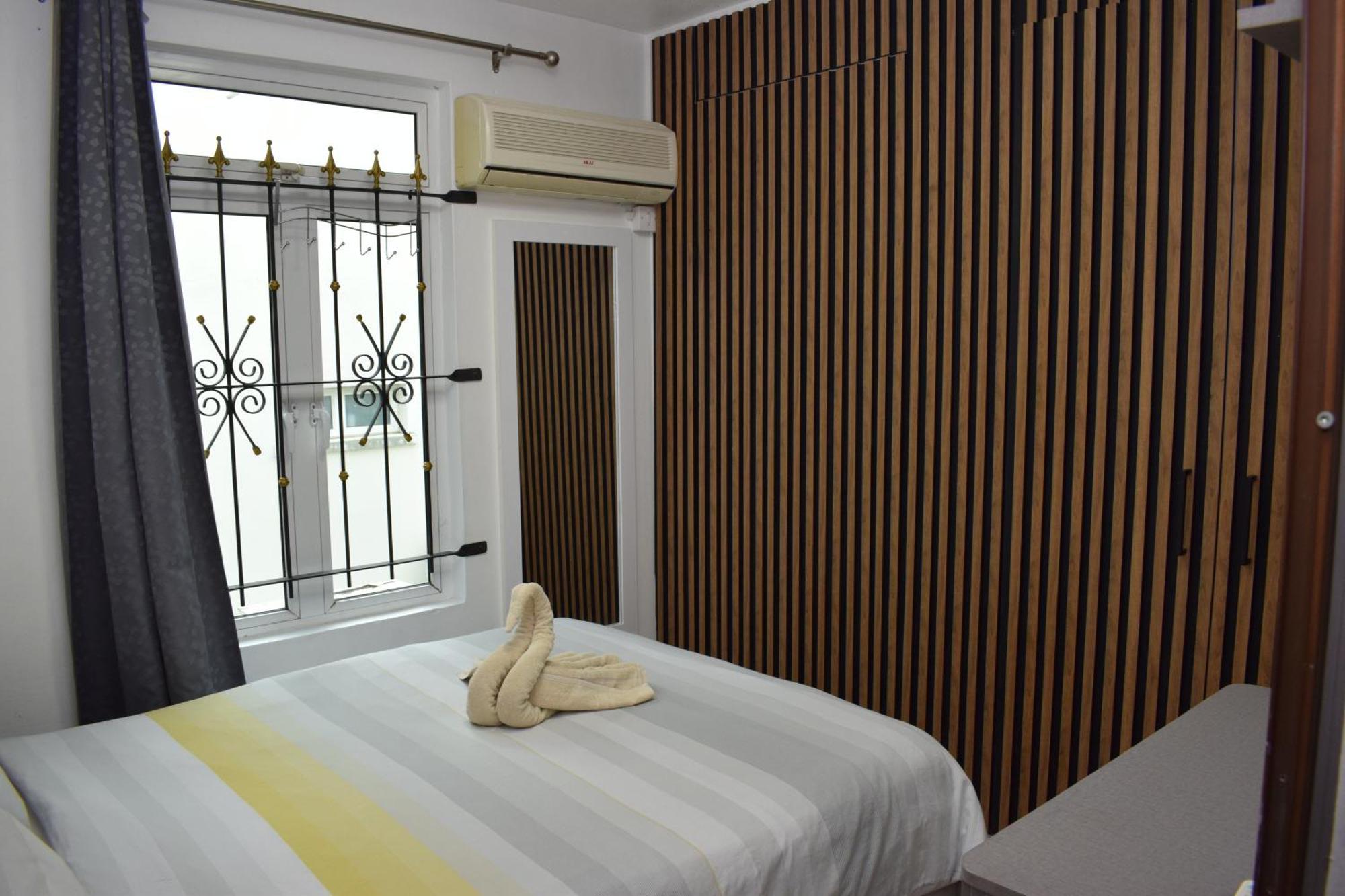 Sea Front Apartment Villa Flic en Flac Exterior photo